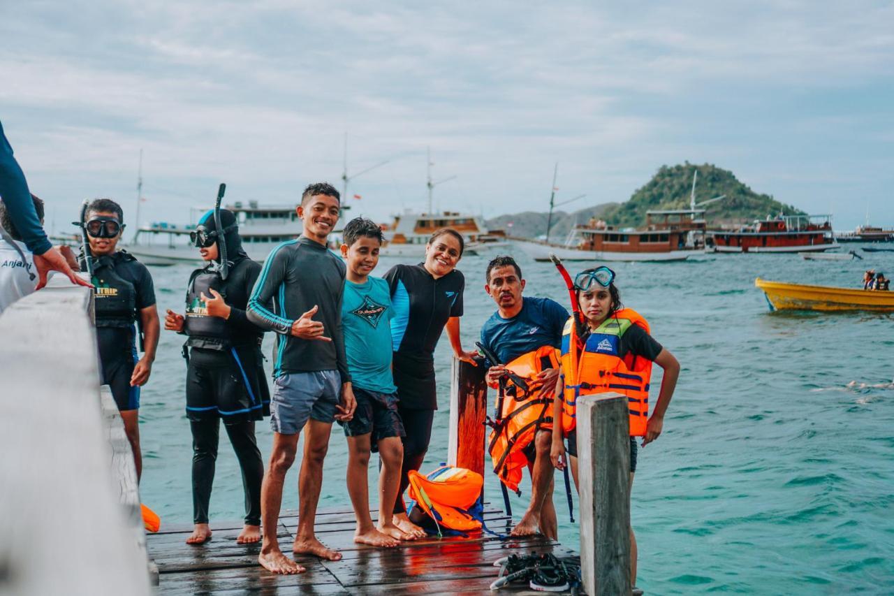 Komodoku One Love Homestay And Tour Labuan Bajo Dış mekan fotoğraf