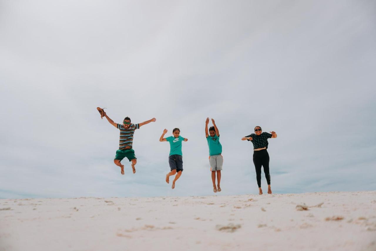Komodoku One Love Homestay And Tour Labuan Bajo Dış mekan fotoğraf