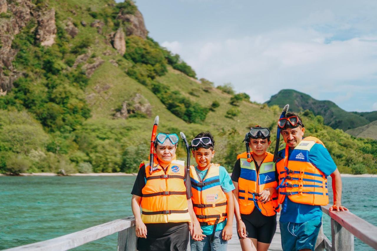 Komodoku One Love Homestay And Tour Labuan Bajo Dış mekan fotoğraf